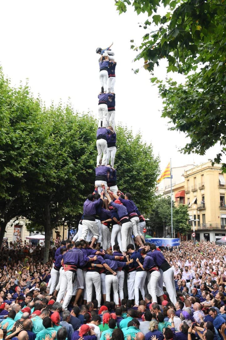 Castellers · Castellers a Plaça de Santa Maria durant Les Santes 2026, Festa Major de Mataró